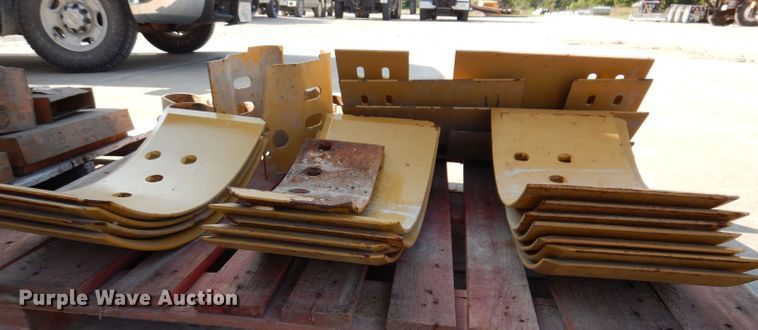 image for item KP9420 Caterpillar  motor grader parts