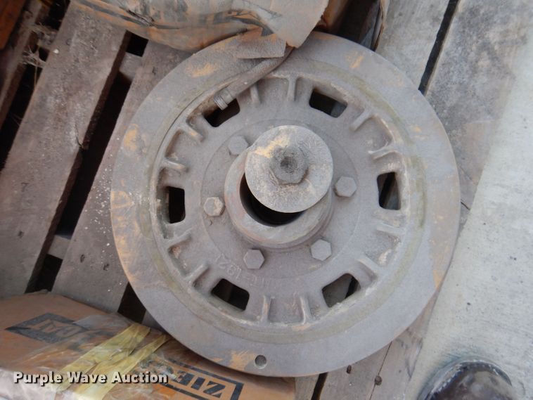 image for item KP9420 Caterpillar  motor grader parts