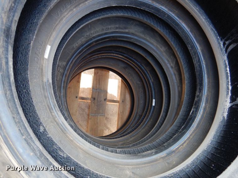 image for item KP9437 (6) Roadmaster RM300HH 11R22.5 tires