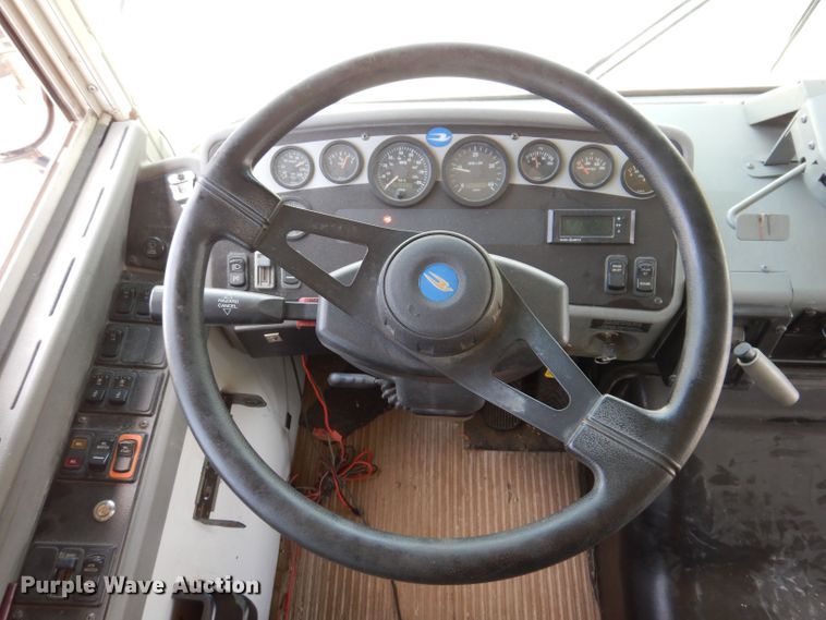 image for item KP9450 2005 Blue Bird  school bus