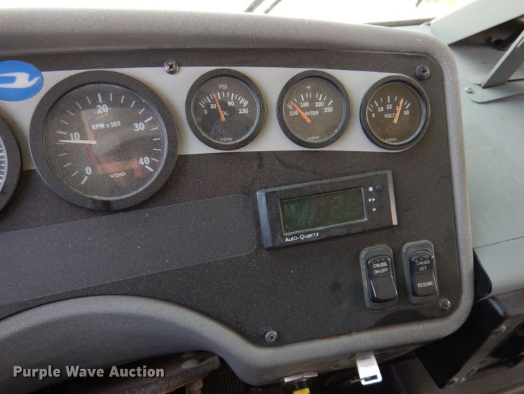 image for item KP9450 2005 Blue Bird  school bus