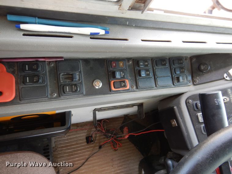 image for item KP9450 2005 Blue Bird  school bus