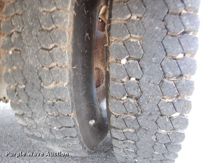 image for item KP9450 2005 Blue Bird  school bus