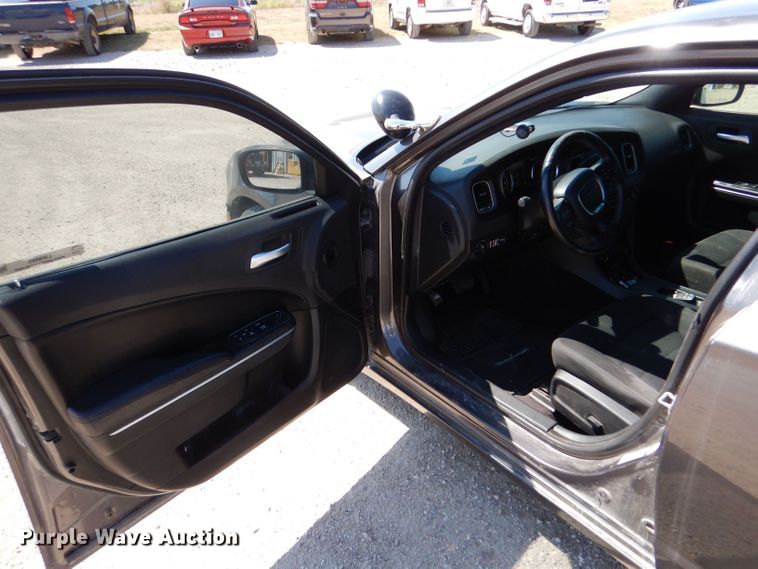 image for item LB9885 2017 Dodge Charger Police