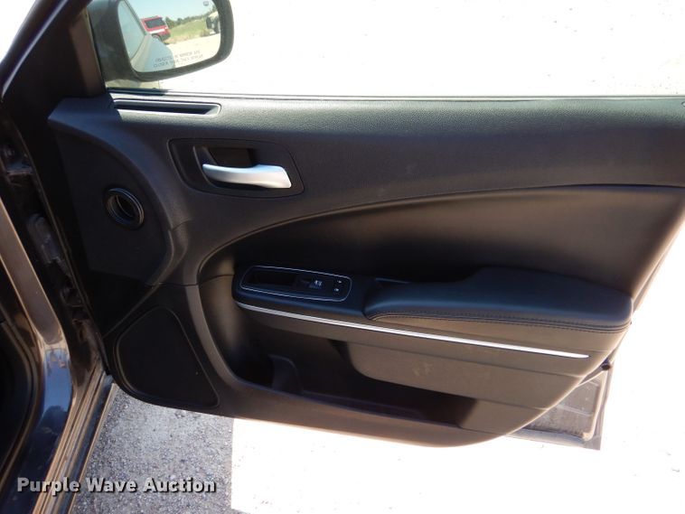 image for item LB9885 2017 Dodge Charger Police