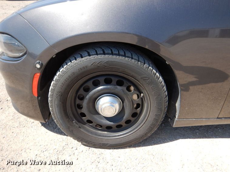 image for item LB9885 2017 Dodge Charger Police