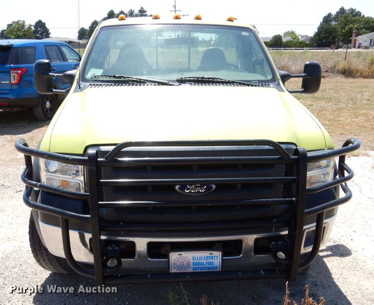 image for item LB9887 2007 Ford F550  truck cab and chassis