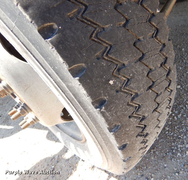 image for item LB9887 2007 Ford F550  truck cab and chassis