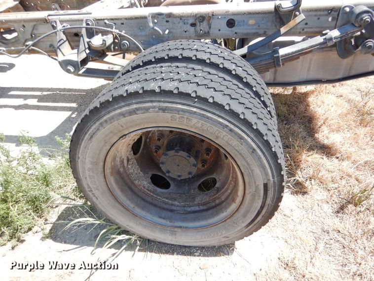 image for item LB9887 2007 Ford F550  truck cab and chassis