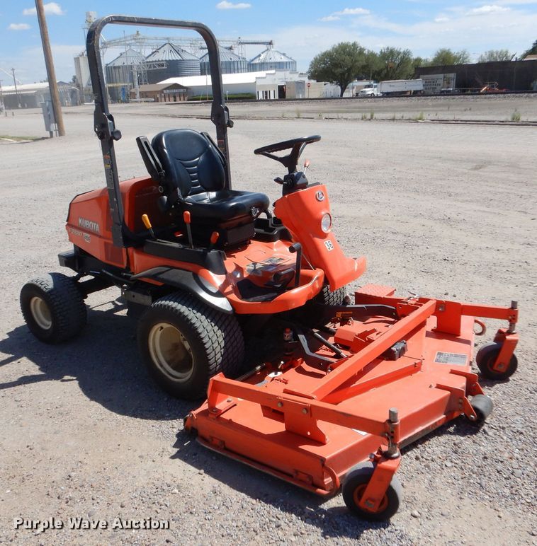 image for item LB9945 Kubota F2880  lawn mower