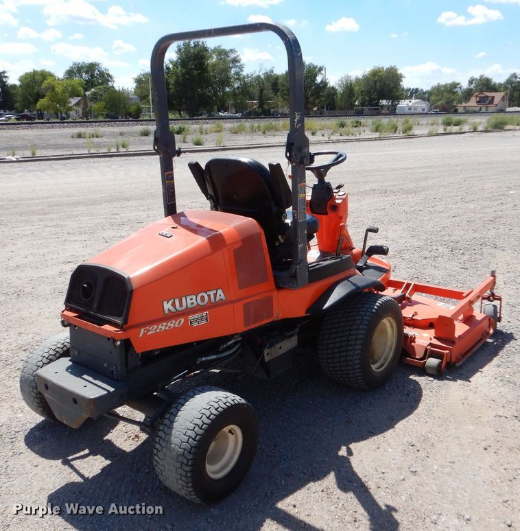 image for item LB9945 Kubota F2880  lawn mower