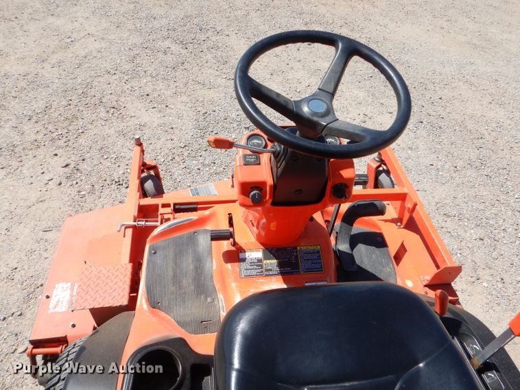 image for item LB9945 Kubota F2880  lawn mower