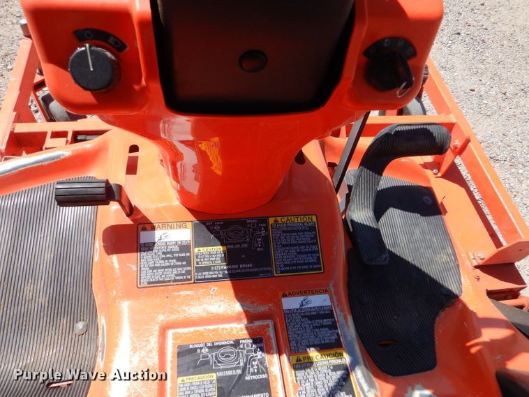 image for item LB9945 Kubota F2880  lawn mower