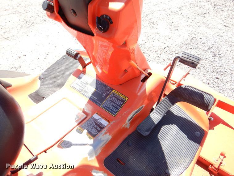 image for item LB9945 Kubota F2880  lawn mower