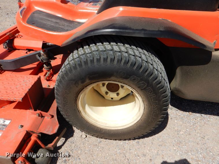 image for item LB9945 Kubota F2880  lawn mower