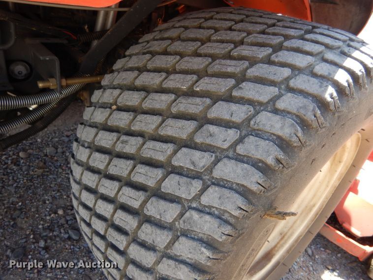 image for item LB9945 Kubota F2880  lawn mower