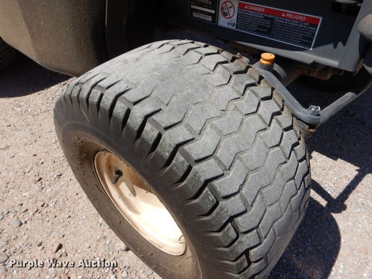 image for item LB9945 Kubota F2880  lawn mower