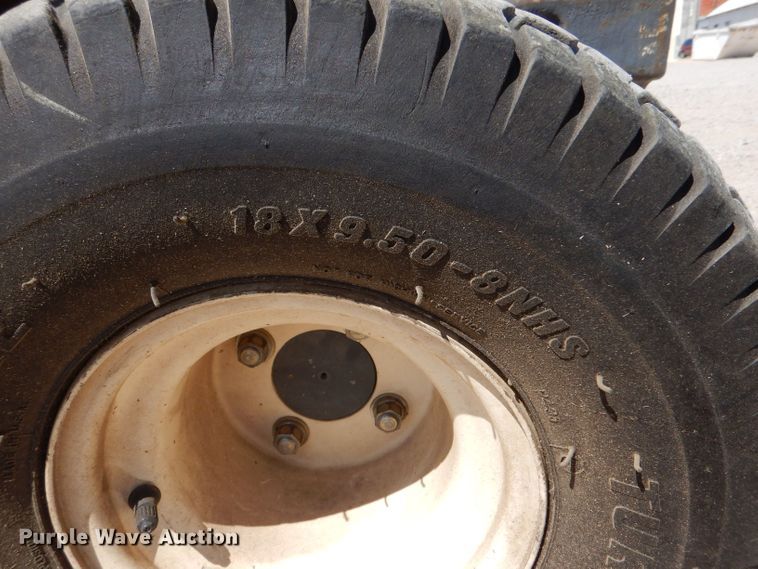 image for item LB9945 Kubota F2880  lawn mower