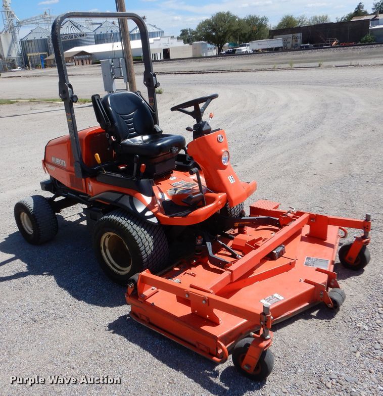image for item LB9946 Kubota F3080  lawn mower