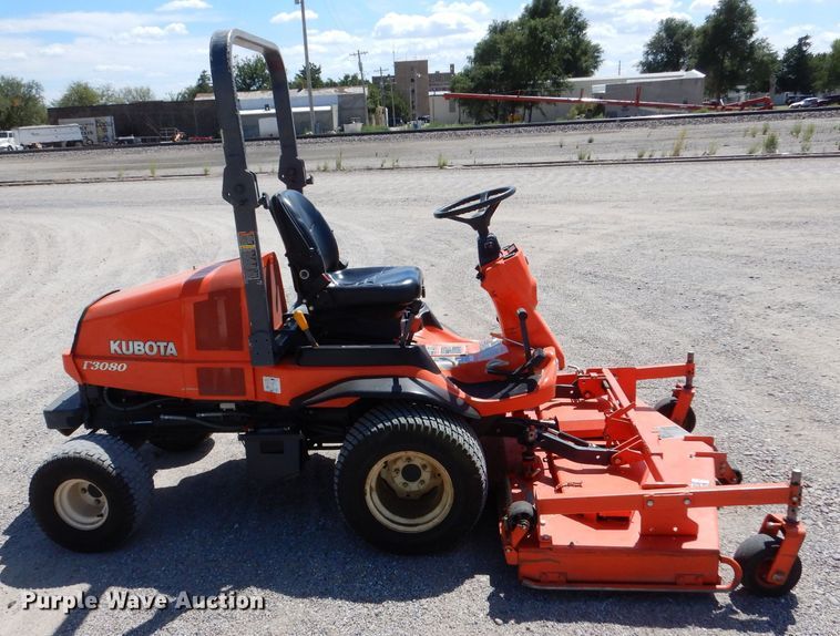 image for item LB9946 Kubota F3080  lawn mower