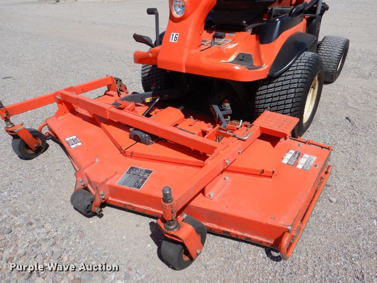 image for item LB9946 Kubota F3080  lawn mower