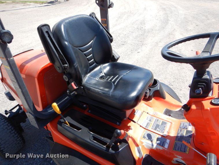 image for item LB9946 Kubota F3080  lawn mower