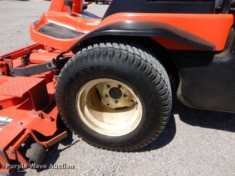 image for item LB9946 Kubota F3080  lawn mower