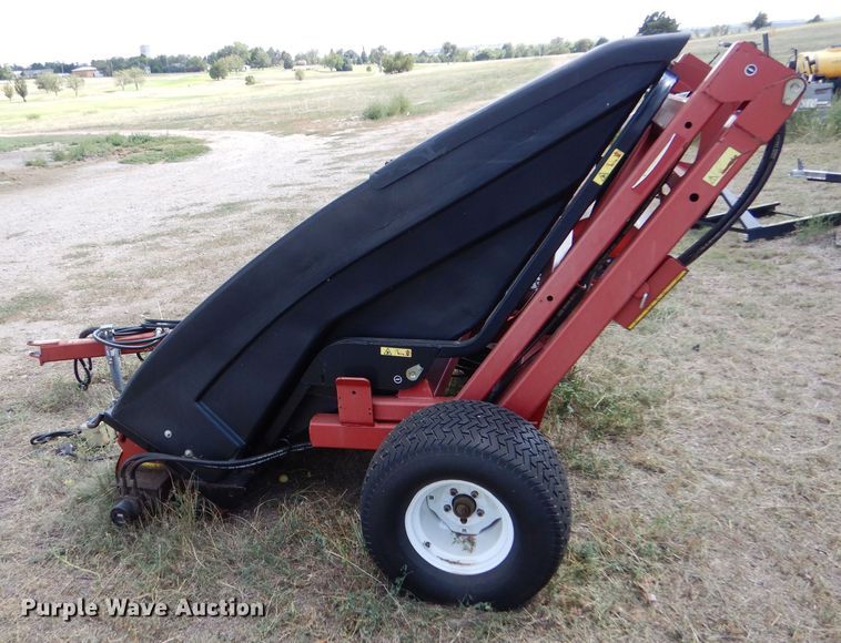 image for item LB9950 Toro Pro Sweep 5200  sweeper