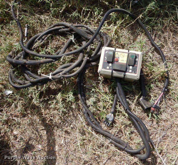 image for item LB9950 Toro Pro Sweep 5200  sweeper