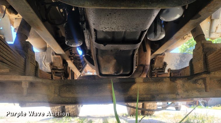 image for item LM9662 1989 Ford L8000  semi truck