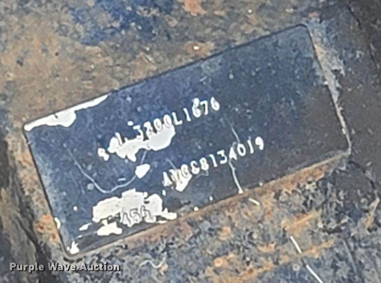 image for item LM9662 1989 Ford L8000  semi truck