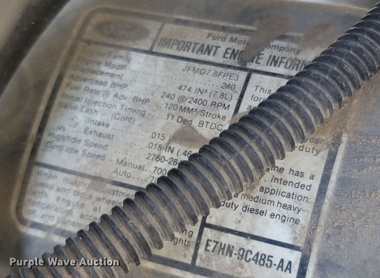 image for item LM9662 1989 Ford L8000  semi truck