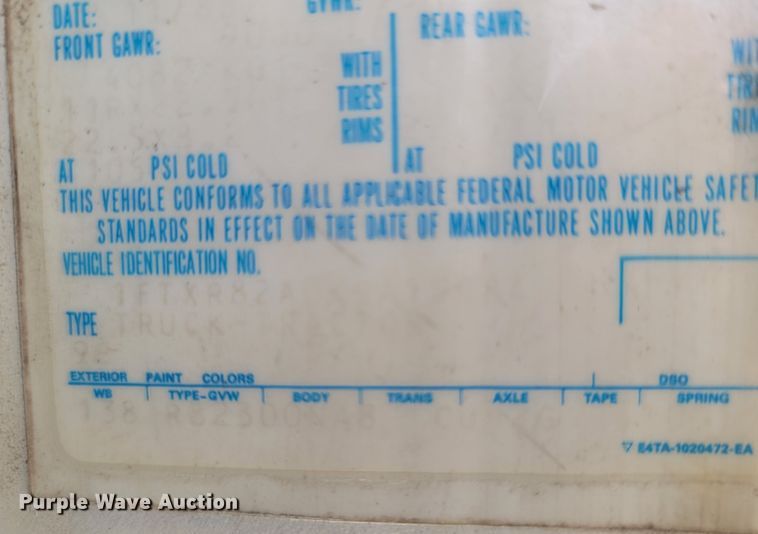 image for item LM9662 1989 Ford L8000  semi truck