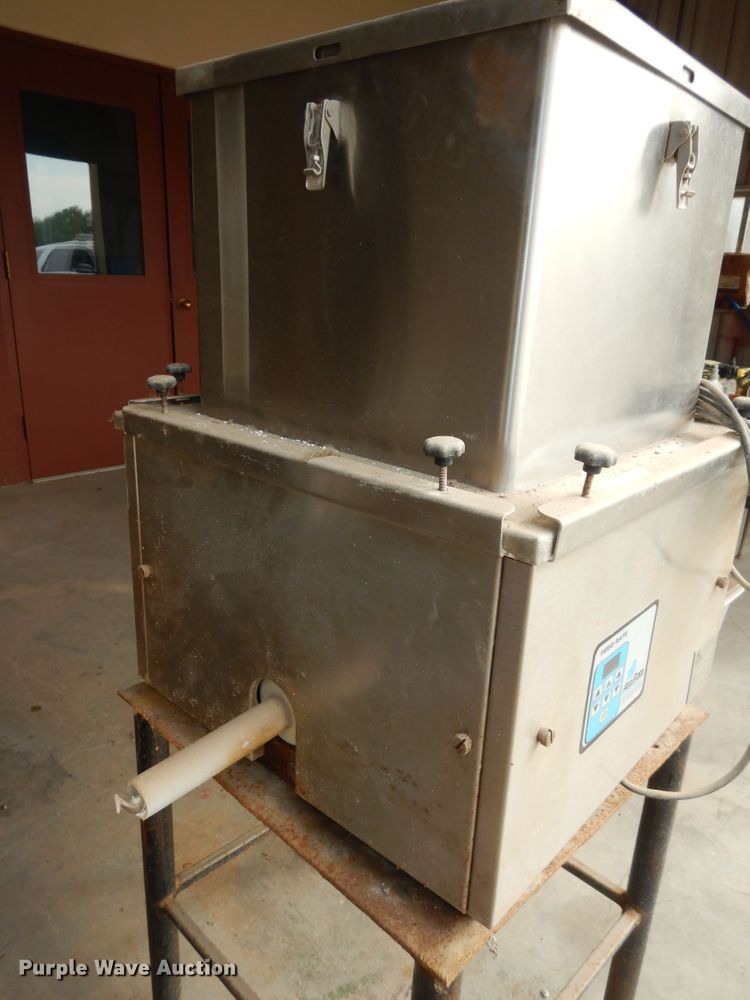 image for item LR9799 Water treatment plant equipment