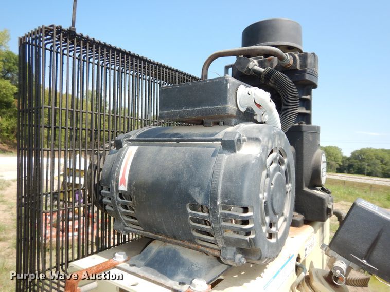 image for item LR9802 Ingersoll Rand TS4L5  air compressor