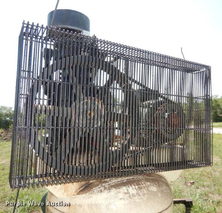image for item LR9802 Ingersoll Rand TS4L5  air compressor