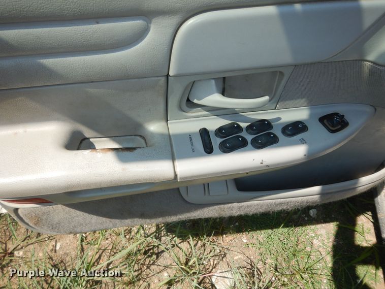 image for item LR9806 1999 Ford Crown Victoria Police Interceptor