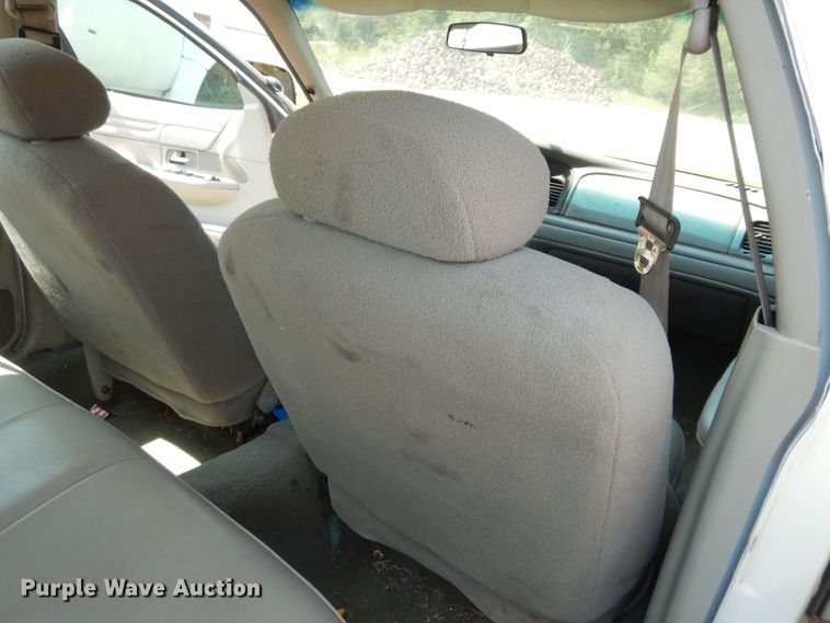 image for item LR9806 1999 Ford Crown Victoria Police Interceptor