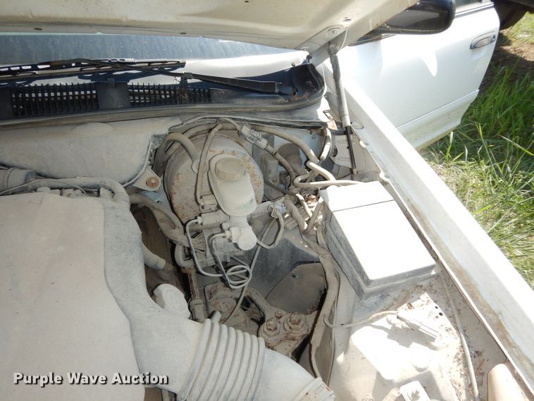 image for item LR9806 1999 Ford Crown Victoria Police Interceptor