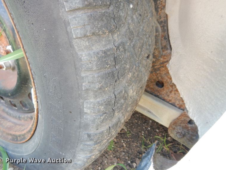 image for item LR9806 1999 Ford Crown Victoria Police Interceptor