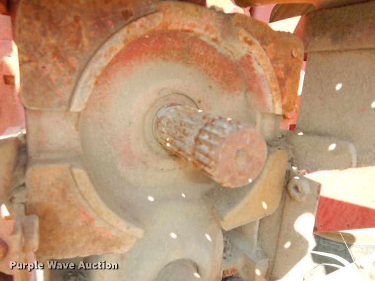 image for item LR9807 1980 International 886  tractor