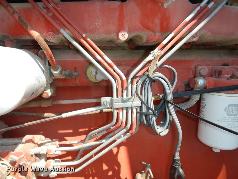 image for item LR9807 1980 International 886  tractor