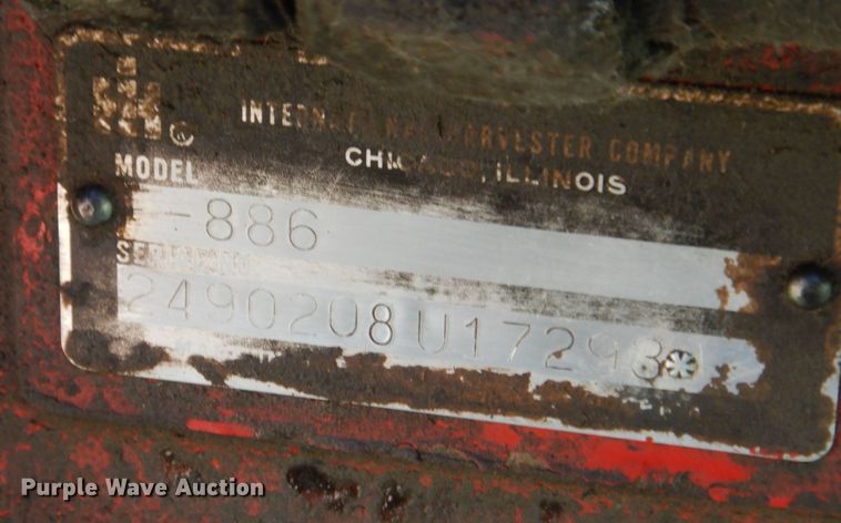 image for item LR9807 1980 International 886  tractor