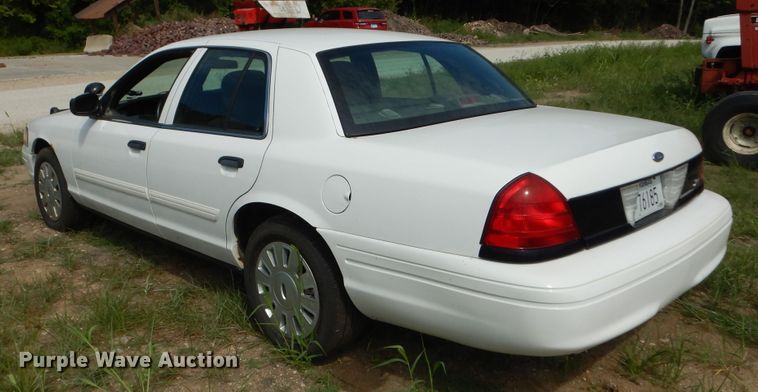 image for item LR9809 2011 Ford Crown Victoria Police Interceptor