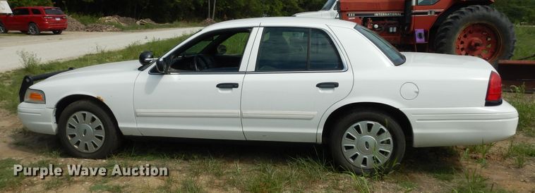image for item LR9809 2011 Ford Crown Victoria Police Interceptor