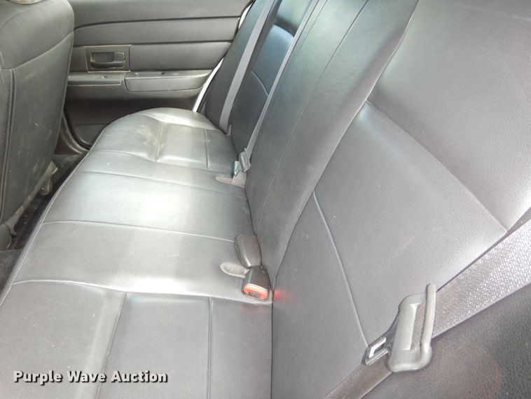 image for item LR9809 2011 Ford Crown Victoria Police Interceptor