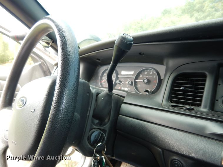 image for item LR9809 2011 Ford Crown Victoria Police Interceptor