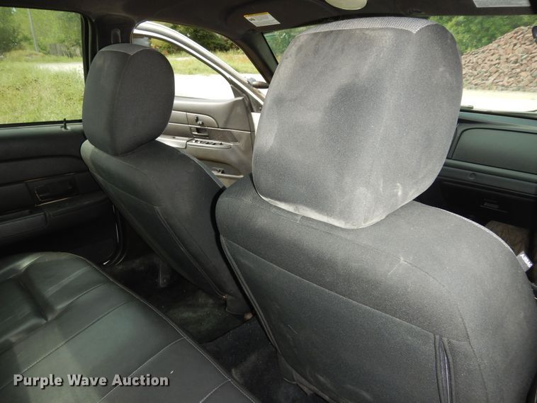 image for item LR9809 2011 Ford Crown Victoria Police Interceptor