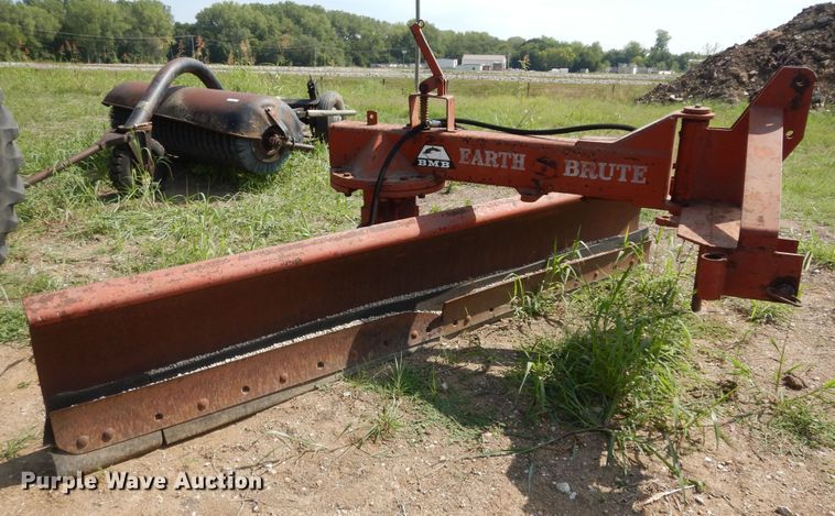 image for item LR9811 BMB Earth Brute  blade