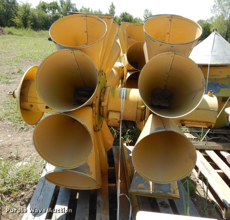 image for item LR9812 (5) tornado sirens